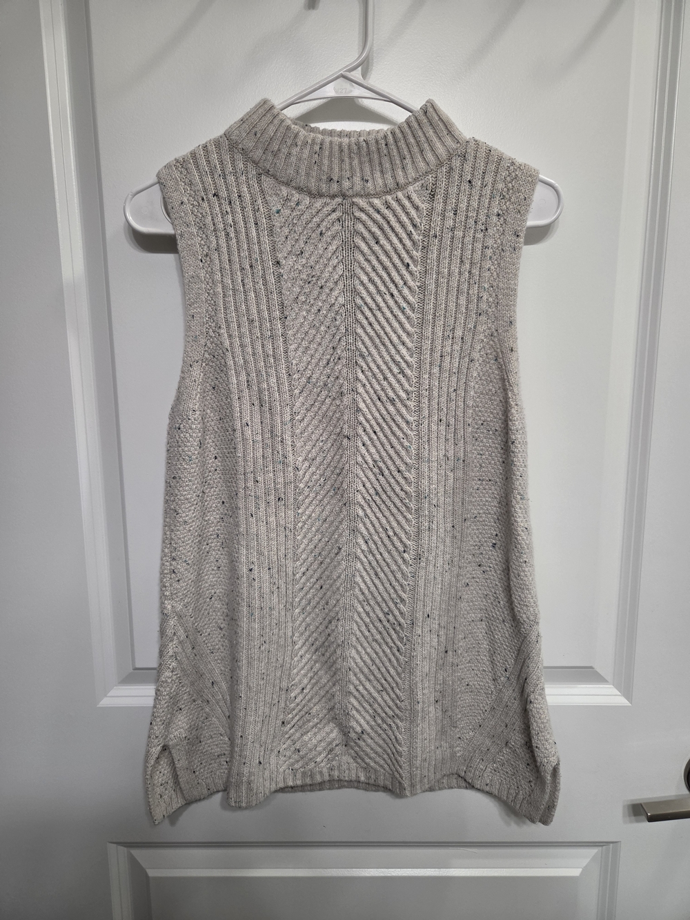 Talbots Cream Speckled Sleeveless Turtleneck Sweater Vest
